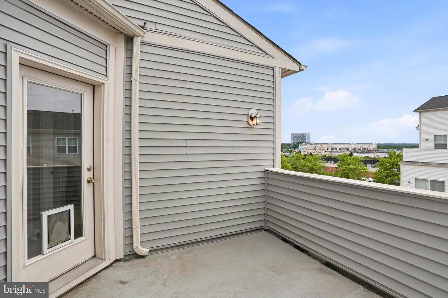 1717 Fieldstone Ct # 8 photo 3