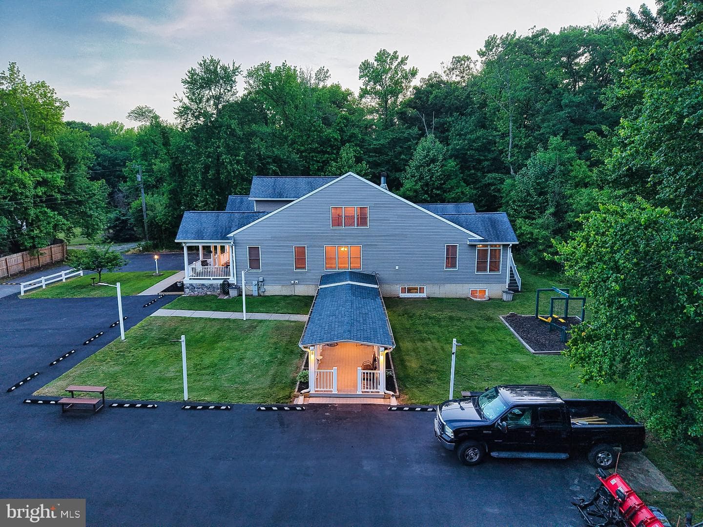 8024 Solley Road photo 12