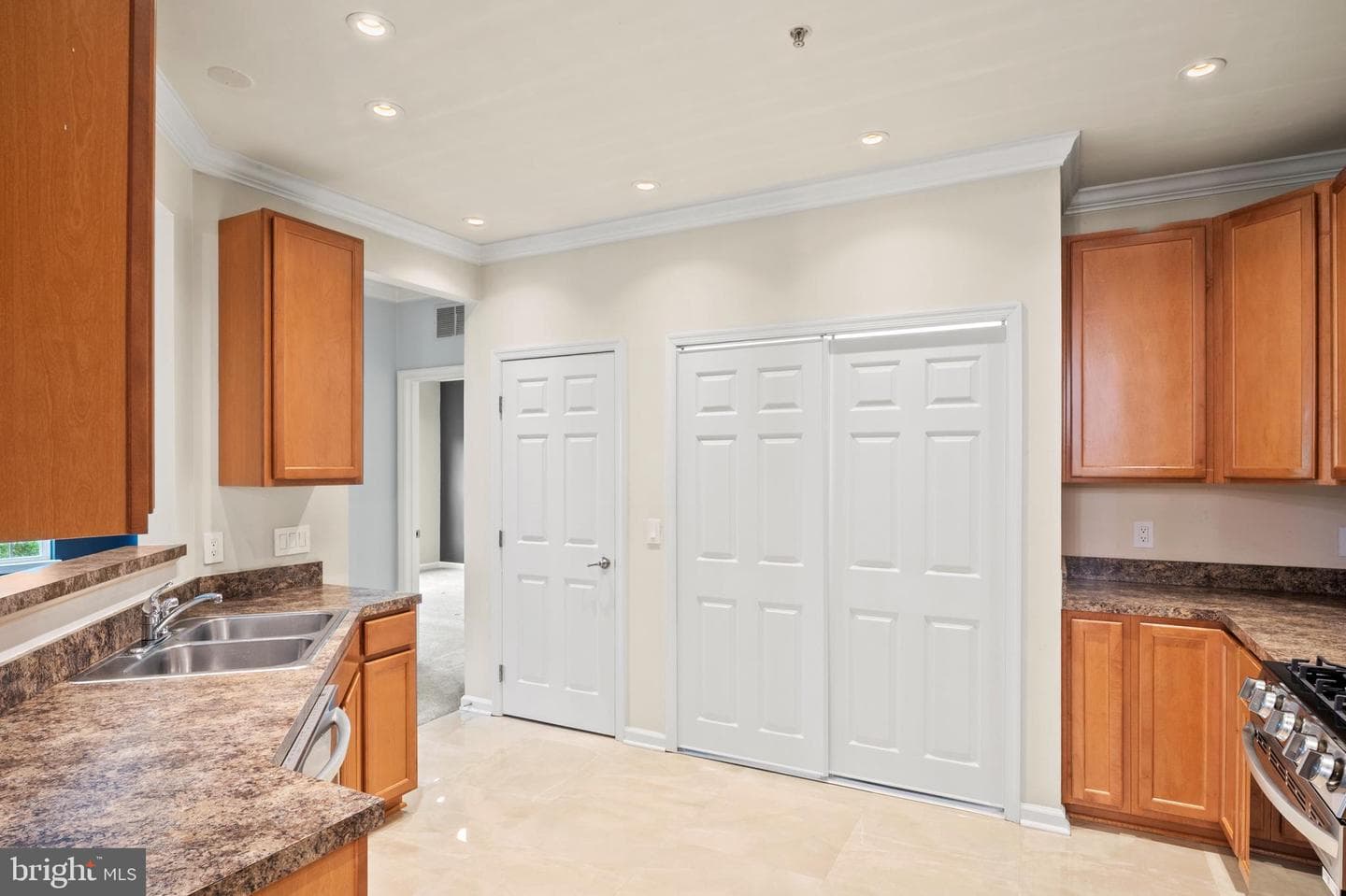 1620 Hardwick Court #303 photo 20