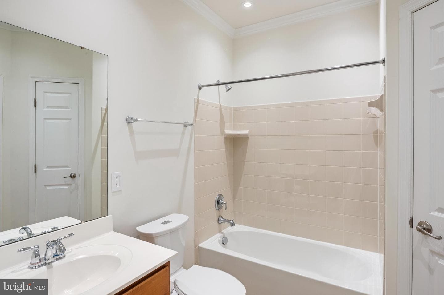 1620 Hardwick Court #303 photo 29