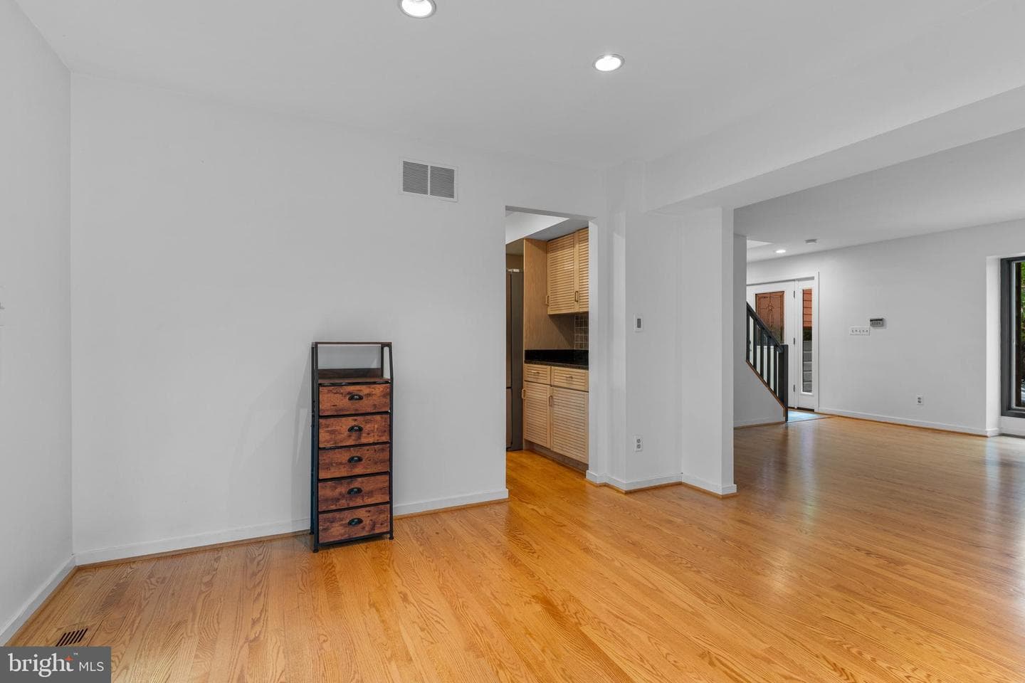 771 Macsherry Drive photo 24