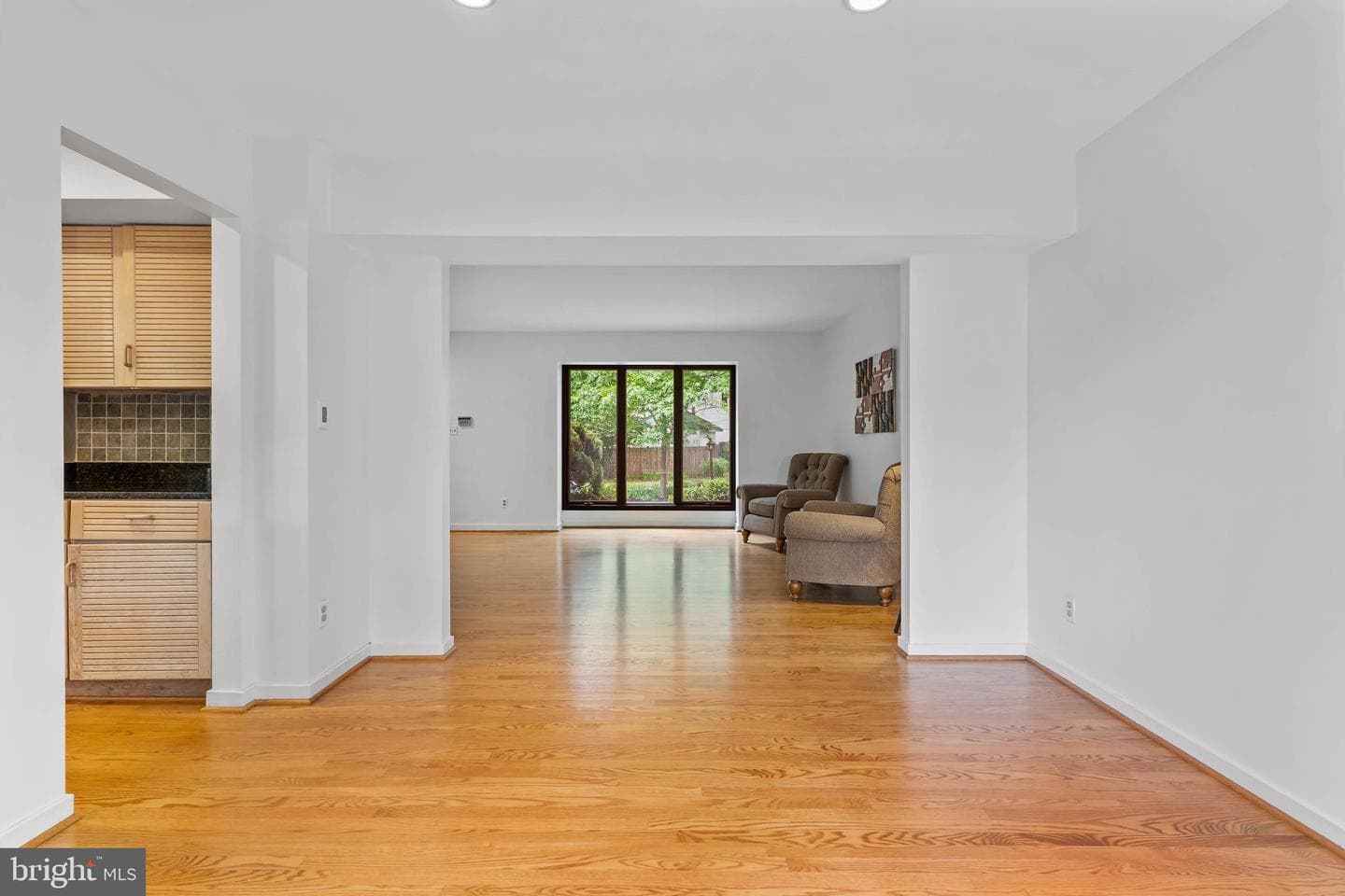 771 Macsherry Drive photo 29