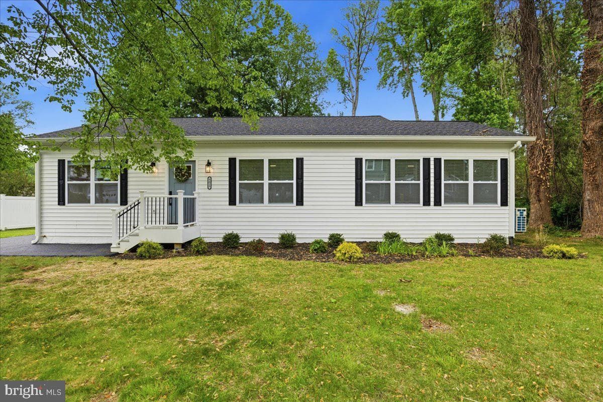 3615 2nd Avenue photo 2