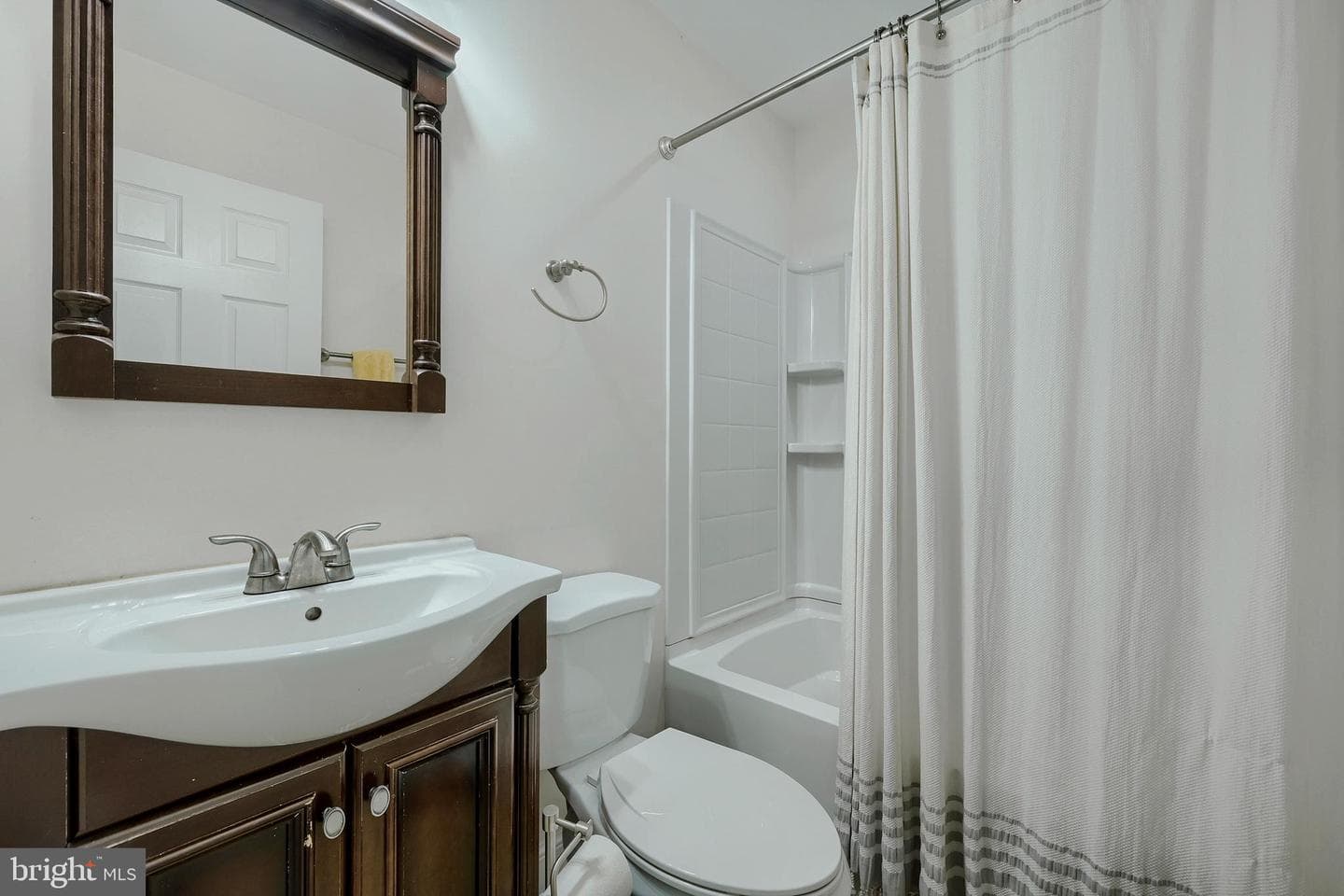 8105 Beverly Road photo 23