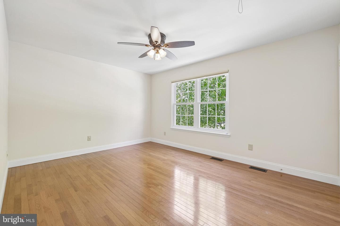 7961 Oakwood Road photo 4