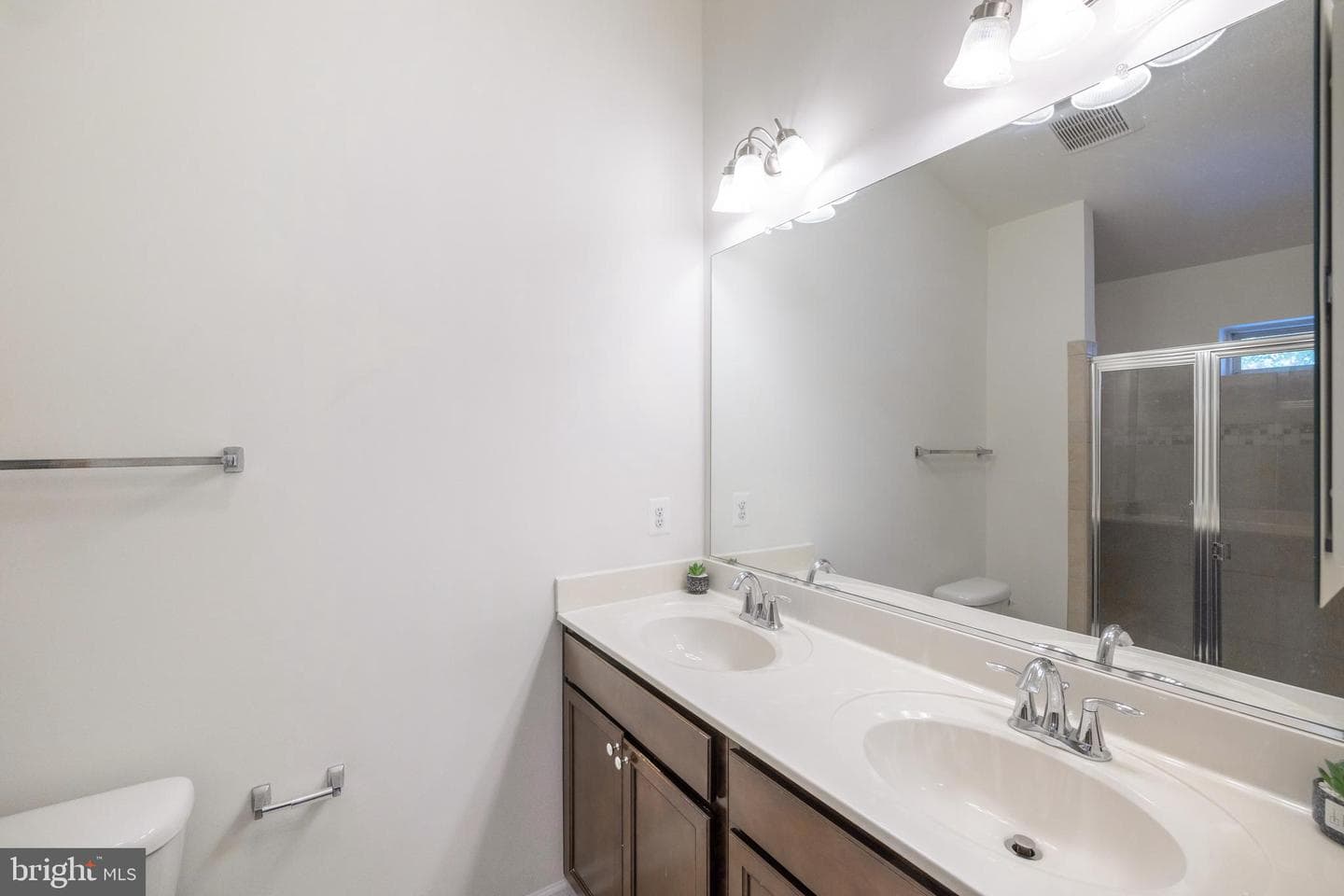 7902 Moss Brook Court photo 23