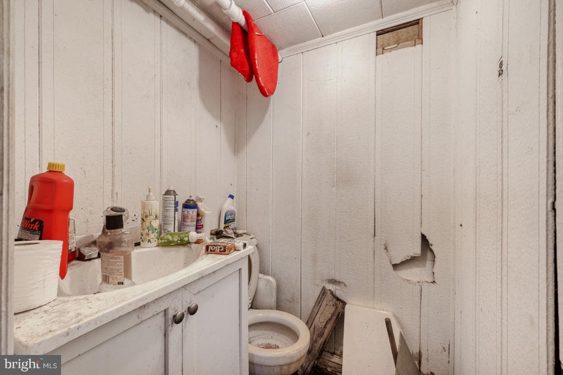1 Eugenia Avenue photo 11