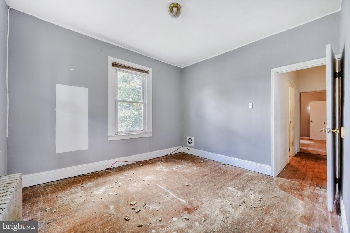1 Eugenia Avenue photo 16