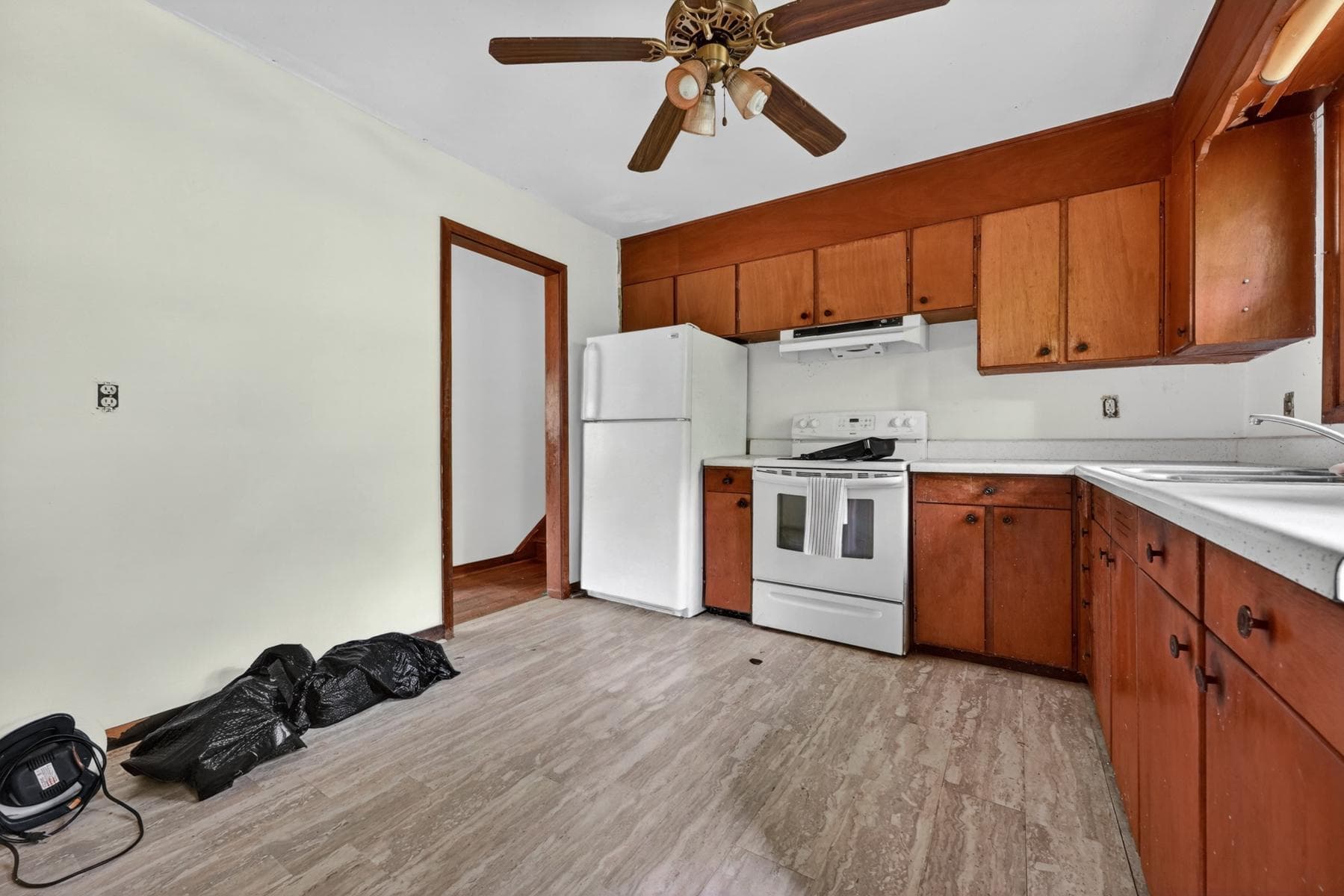 54 Decatur Avenue photo 11