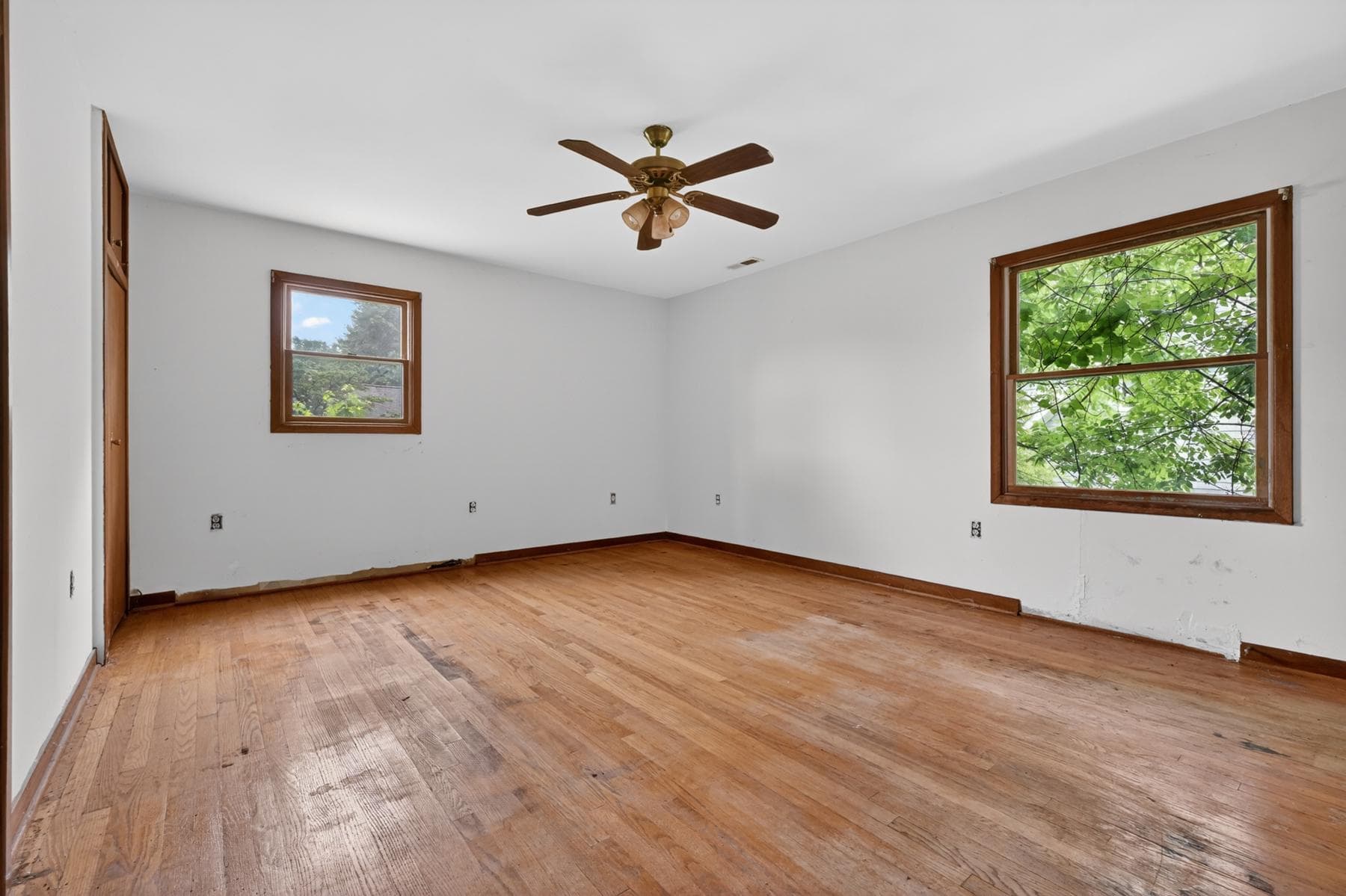 54 Decatur Avenue photo 12