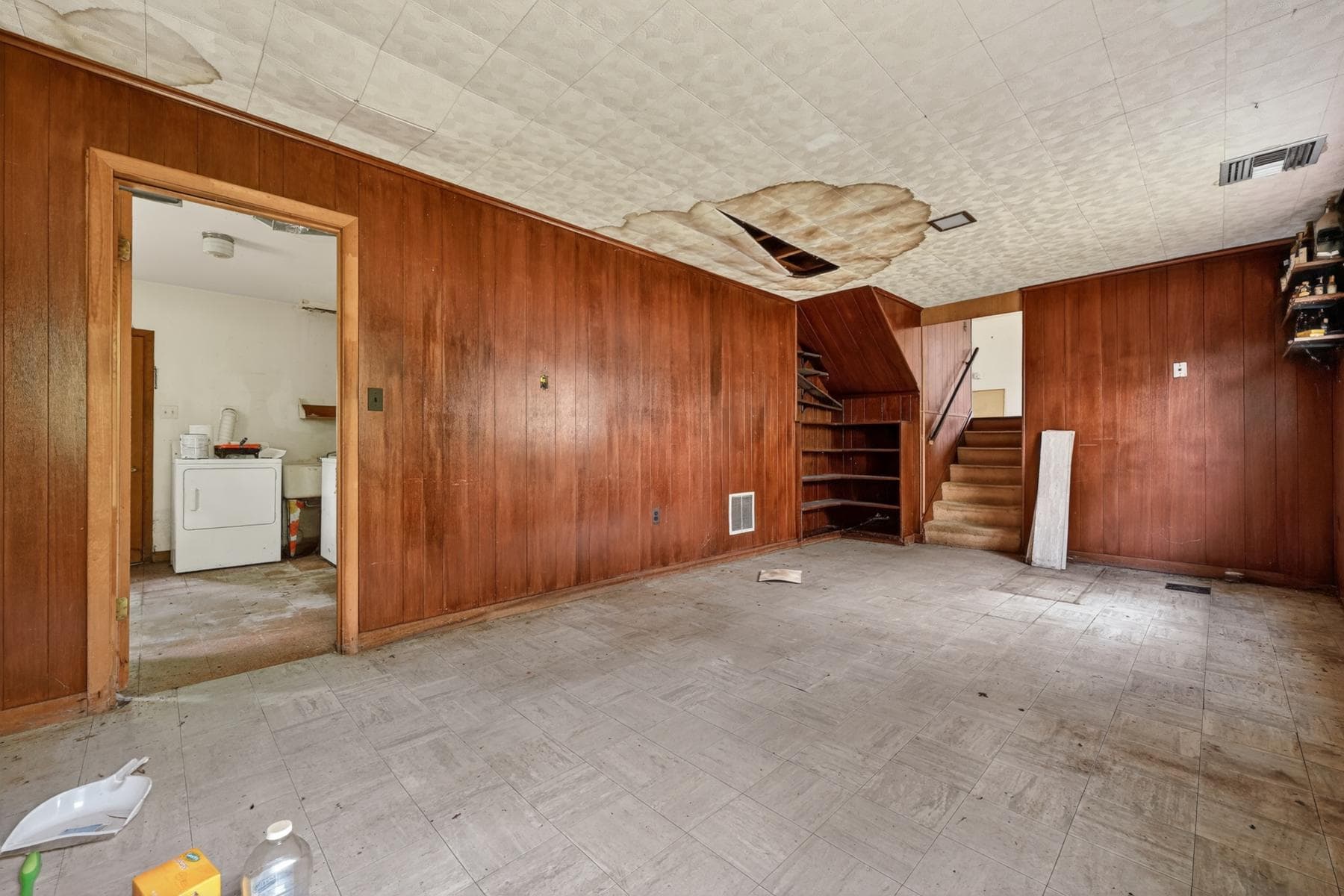 54 Decatur Avenue photo 17
