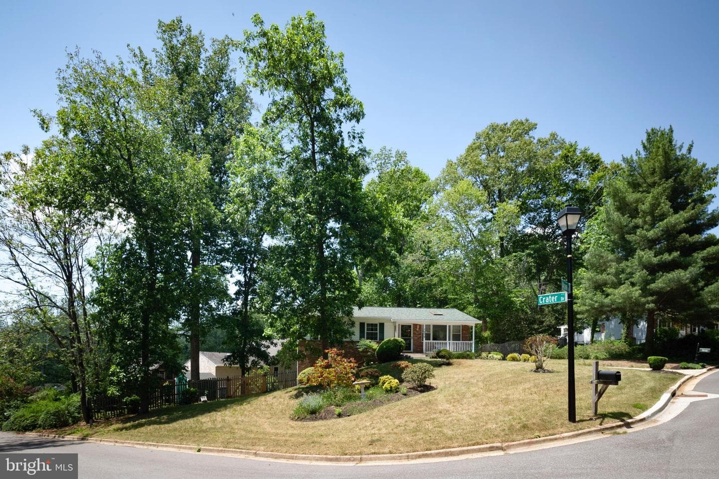 1575 Alcova Drive photo 32