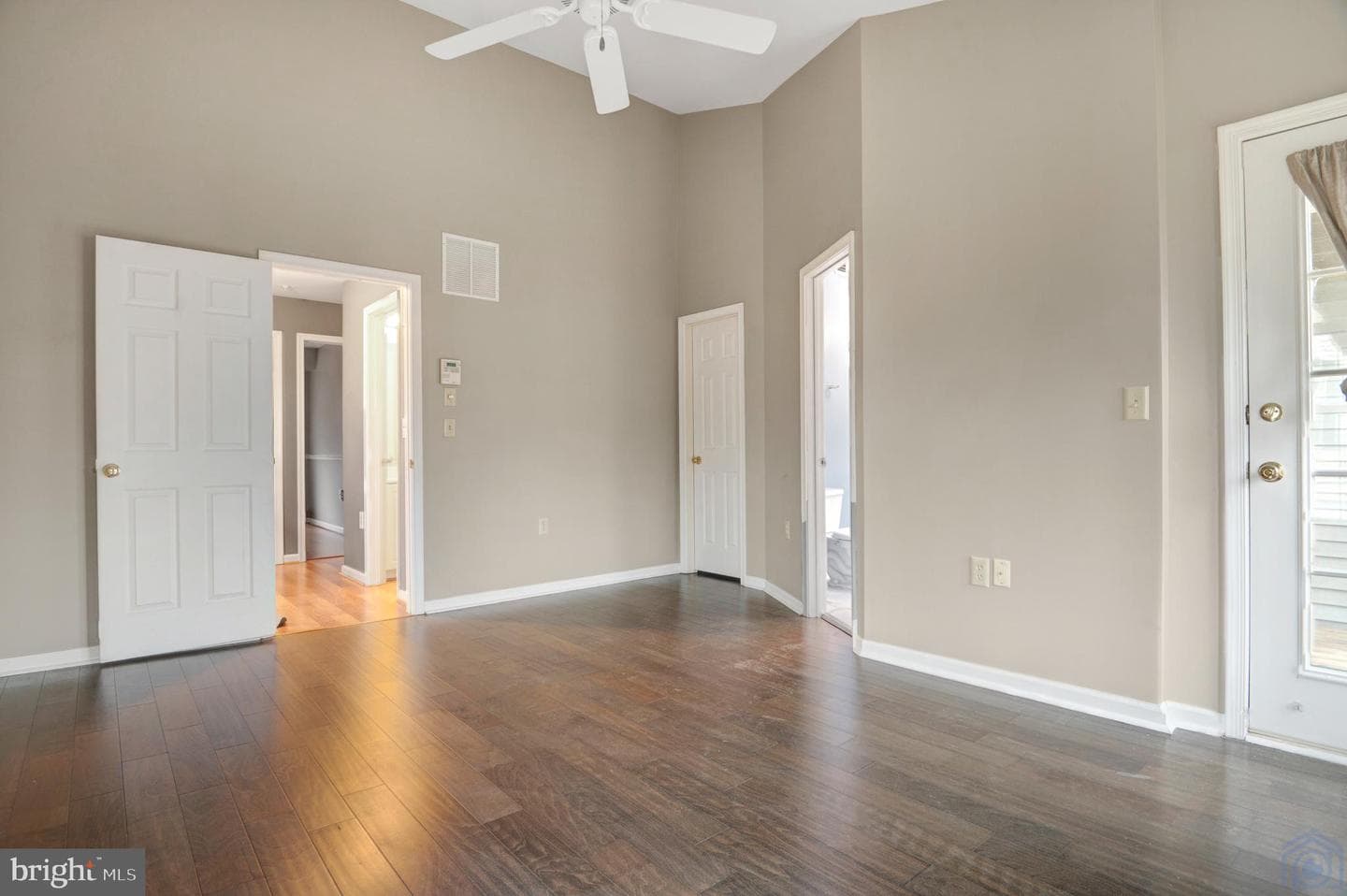 2543 Selkirk Court photo 11