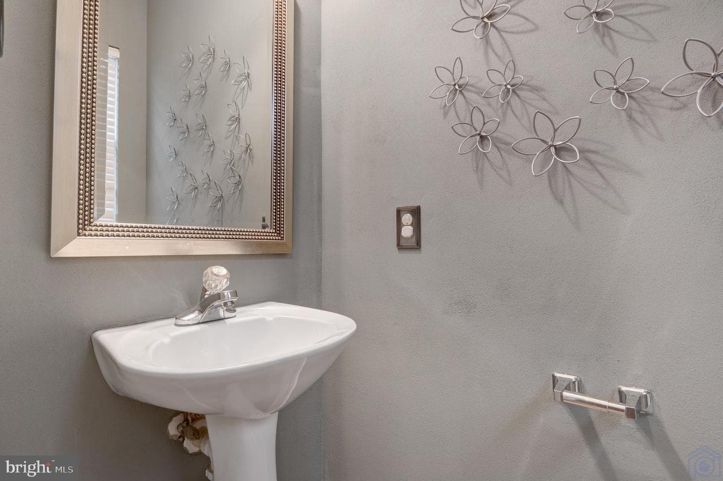 2543 Selkirk Court photo 15