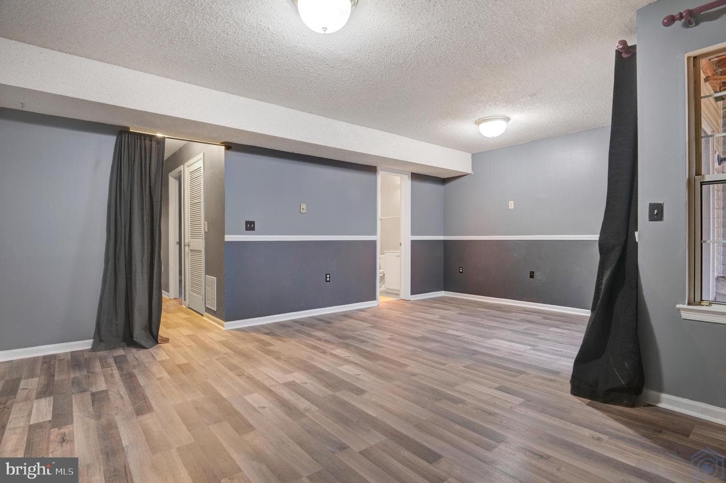 2543 Selkirk Court photo 6