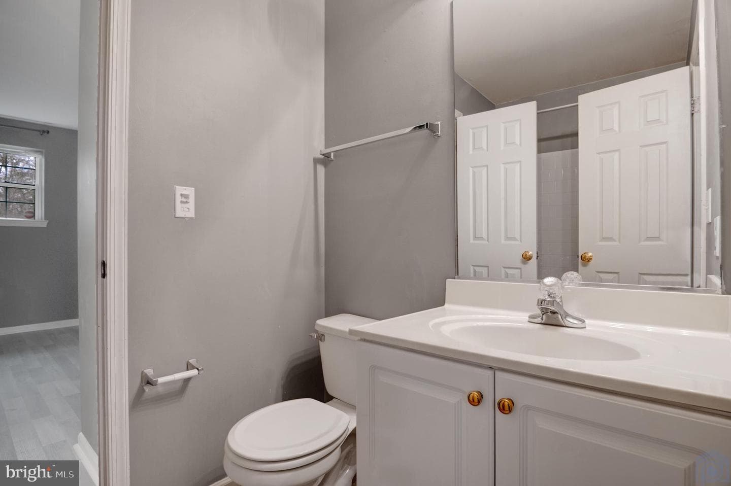 2543 Selkirk Court photo 7