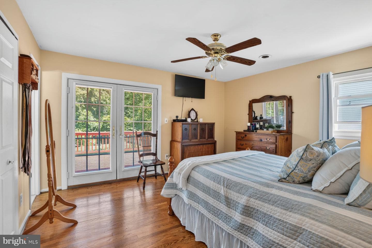 1518 Ridgely Drive photo 34