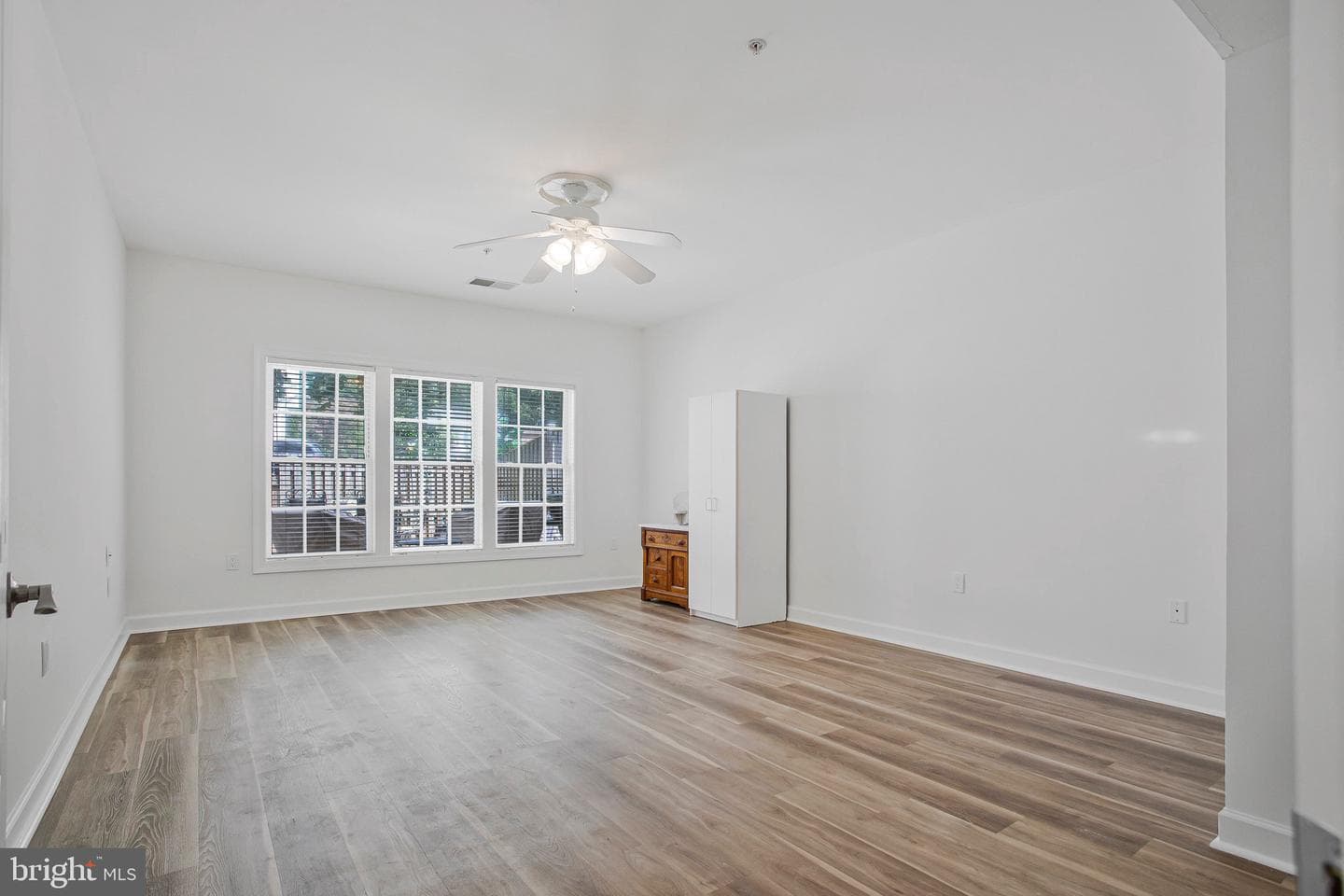 322 Hamlet Circle photo 10