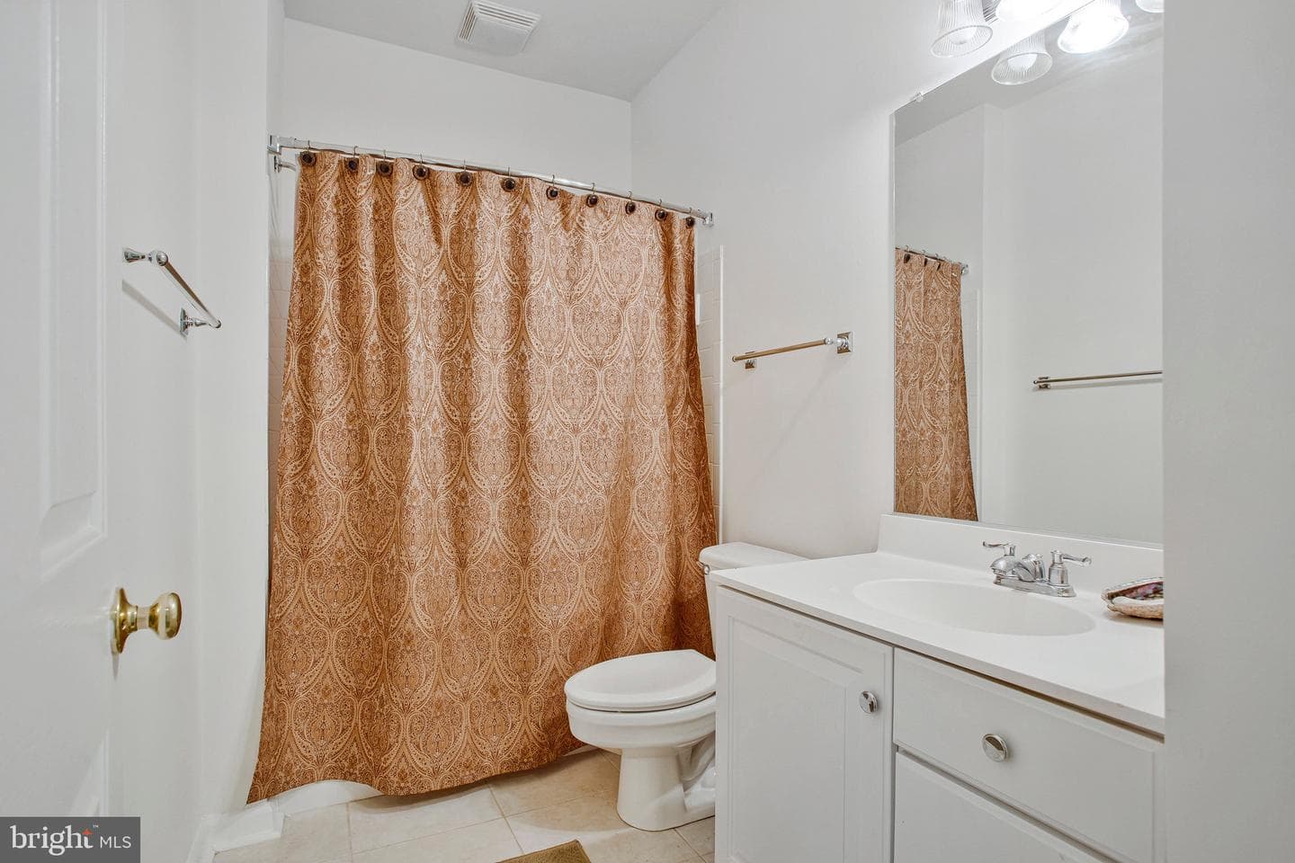 322 Hamlet Circle photo 14