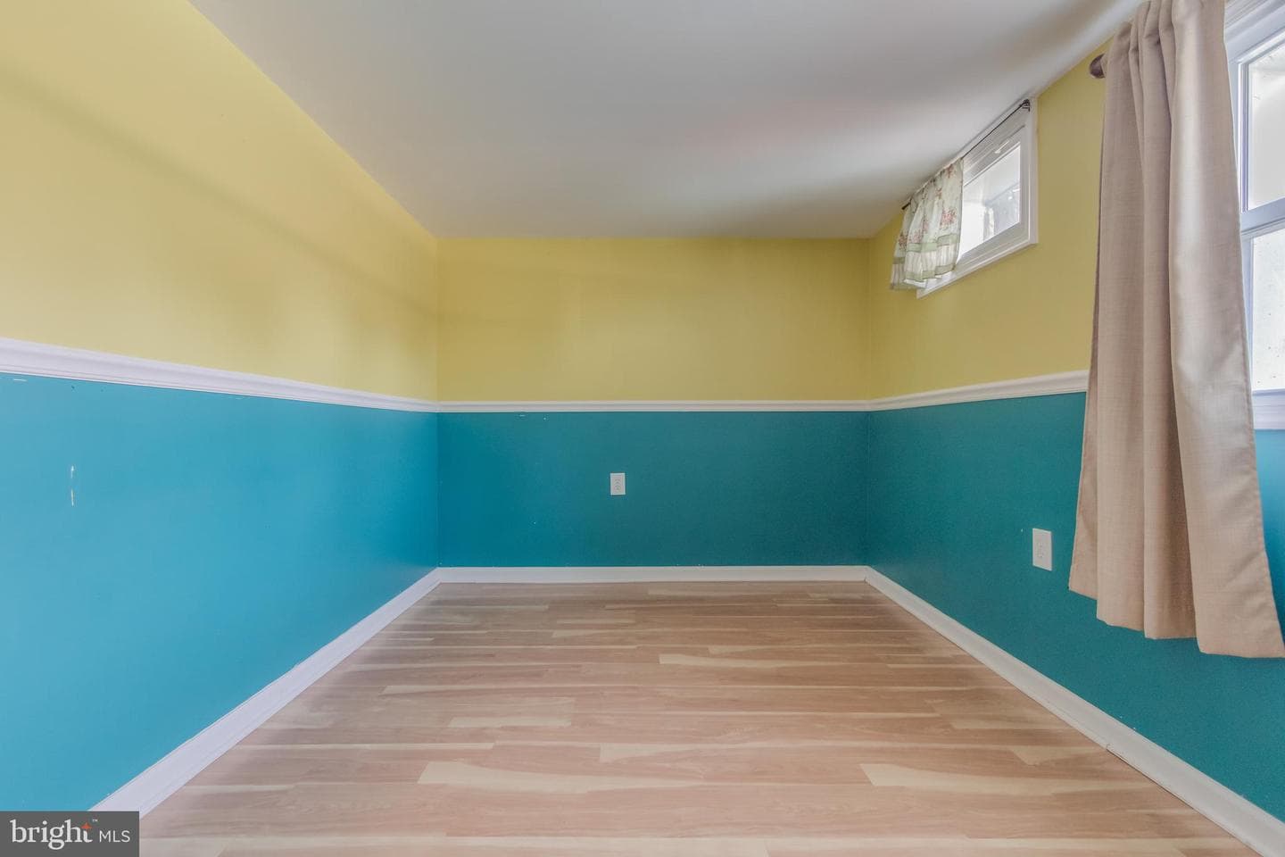 219 Coronet Drive photo 21
