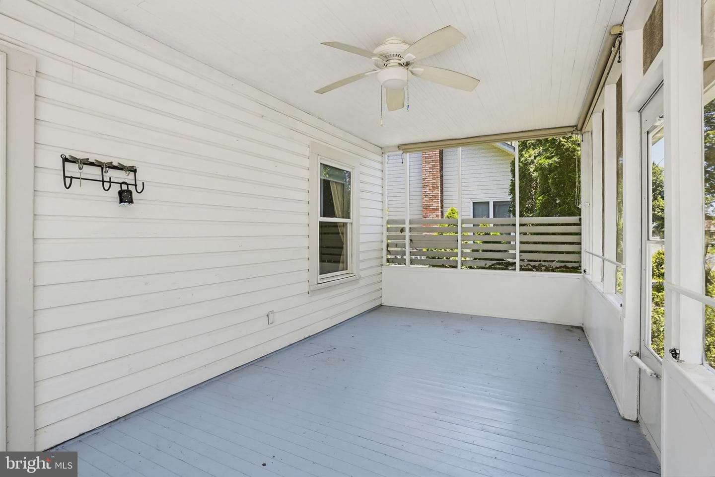 526 James Avenue photo 11