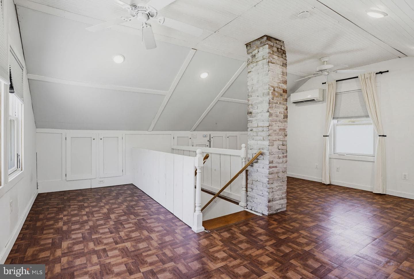 526 James Avenue photo 20