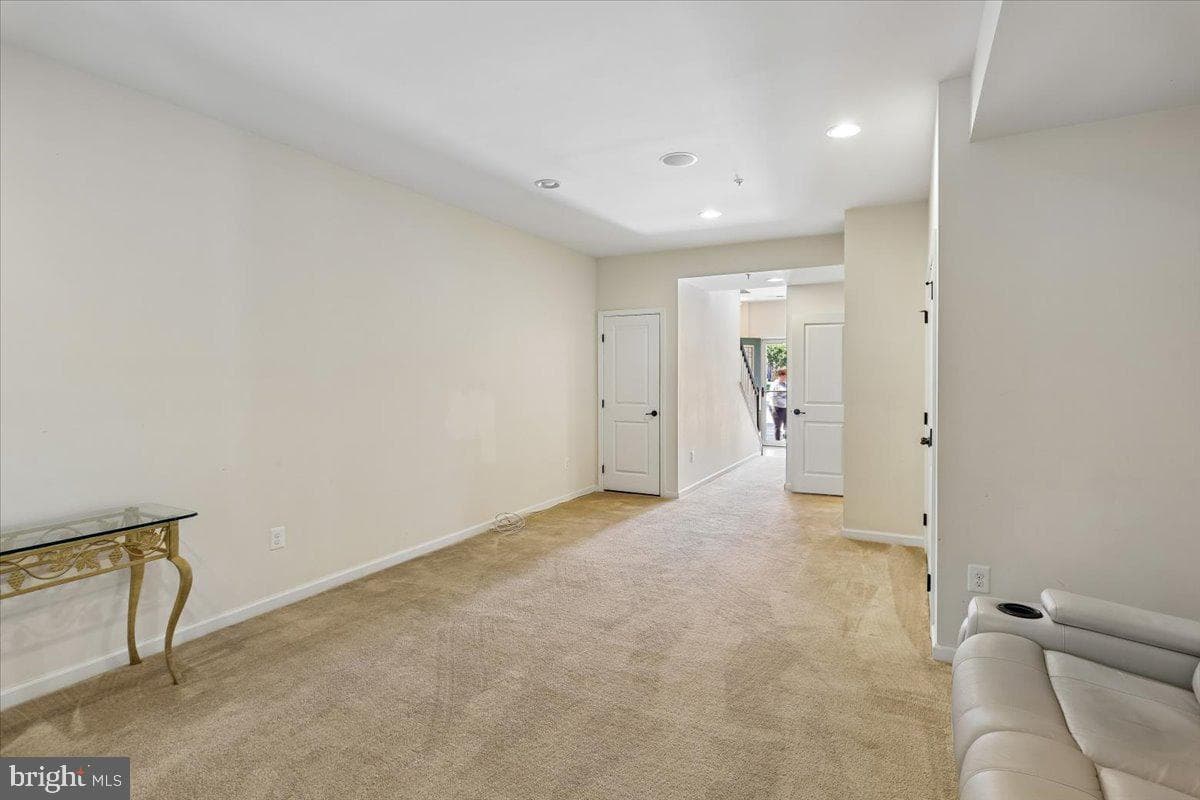 404 Willow Bend Drive photo 7