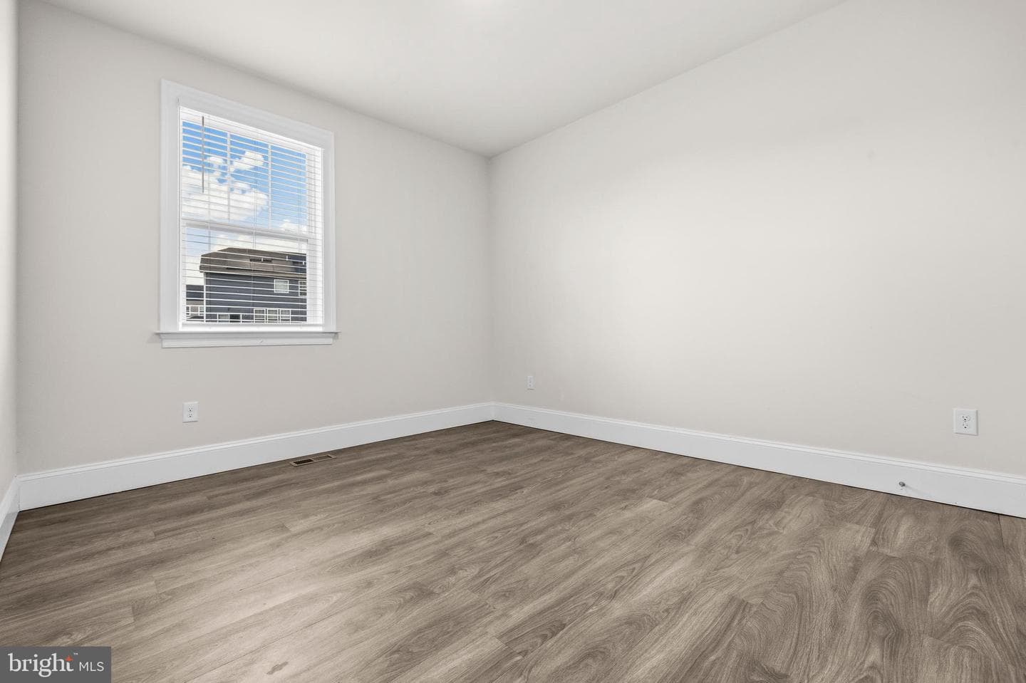 2811 Broad Wing Drive photo 21