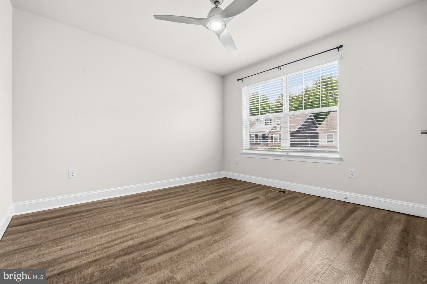 2811 Broad Wing Drive photo 37