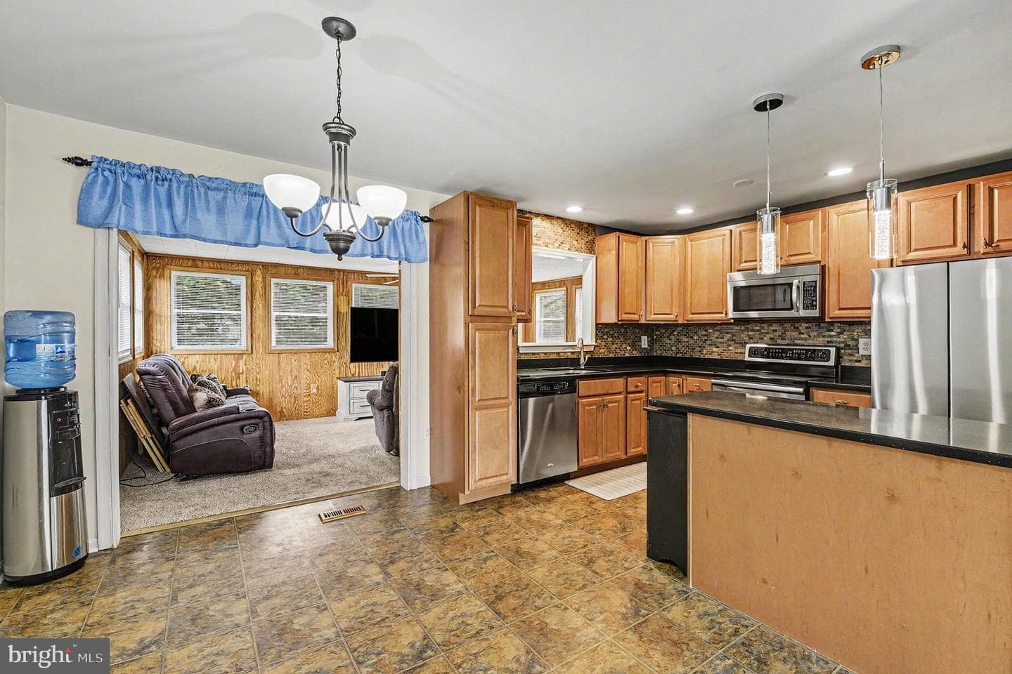 218 Virginia Ave photo 8