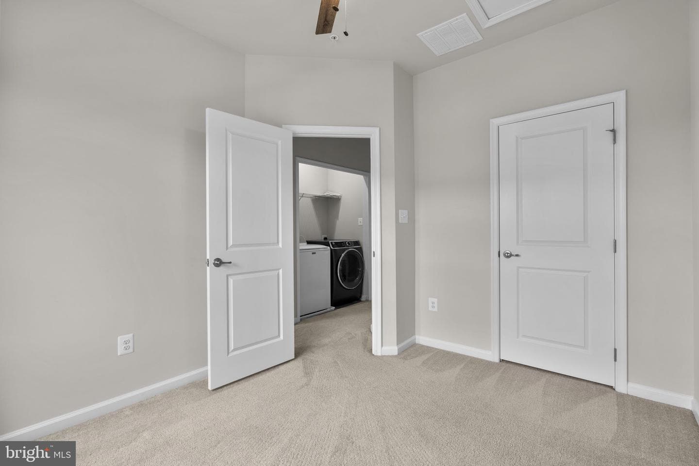 7911 N Gladden Farm Way photo 29