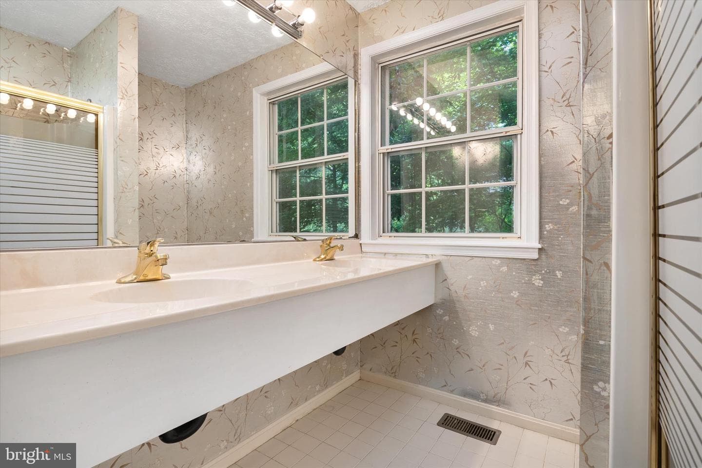 1647 Homewood Road photo 28