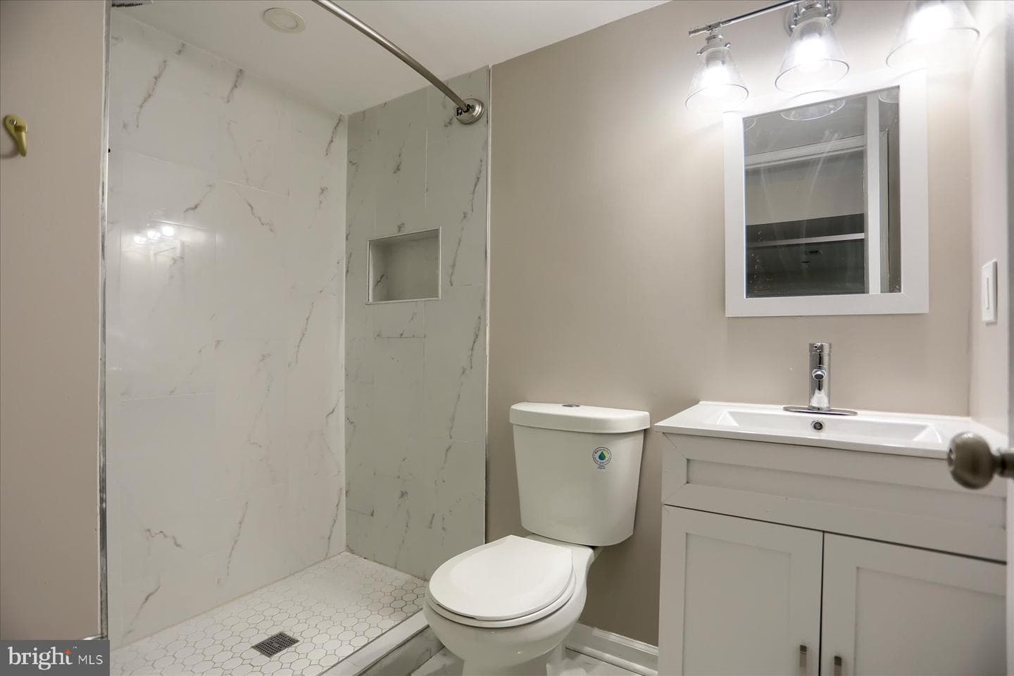 573 Rita Dr photo 34