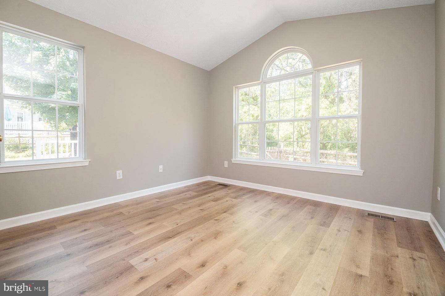 1214 Markham Lane photo 13