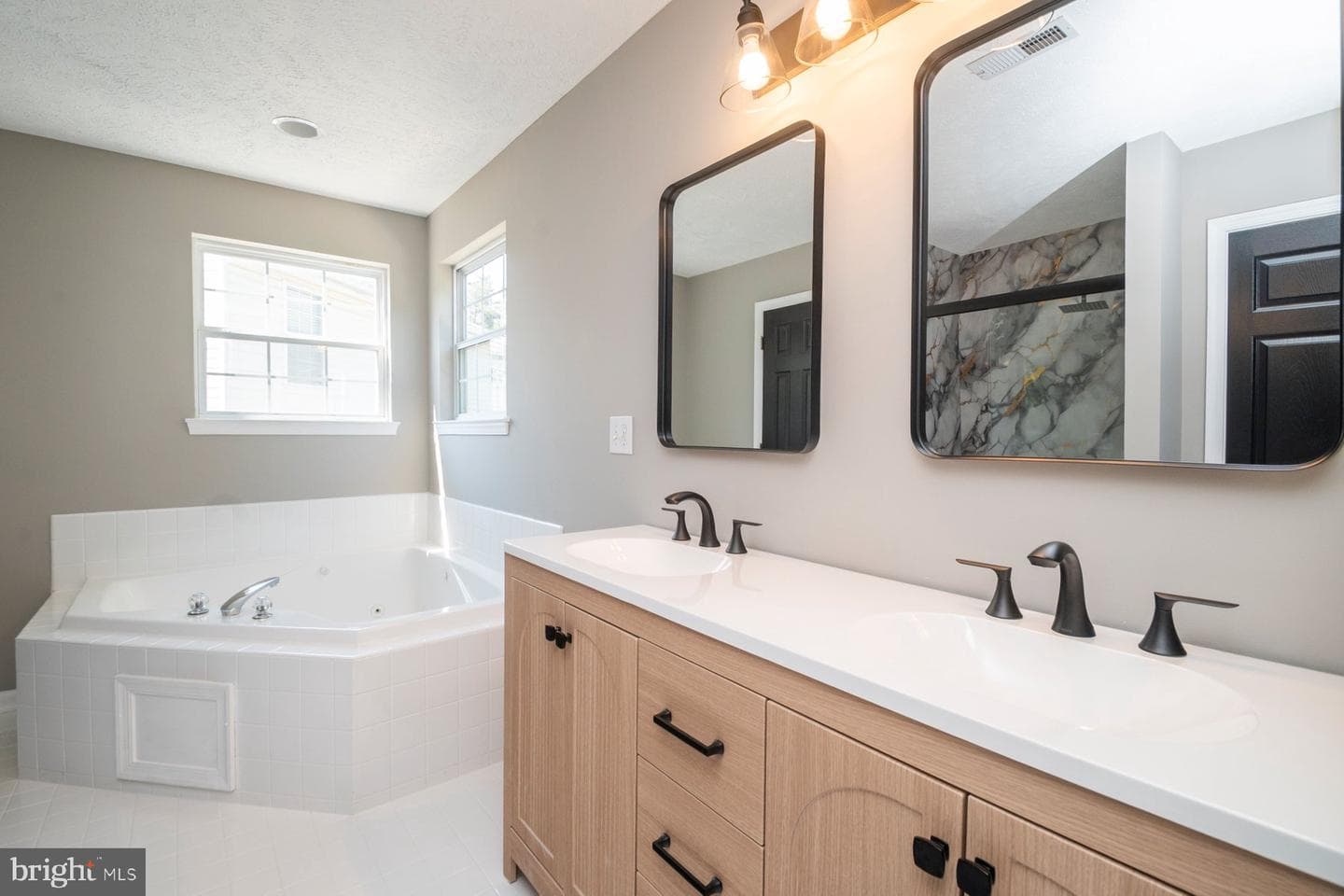 1214 Markham Lane photo 22