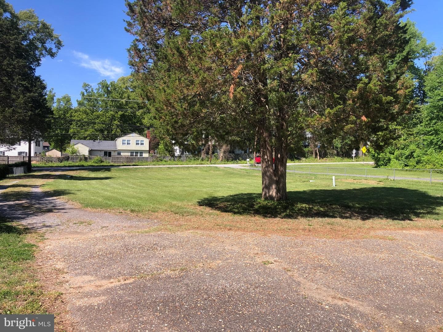 1631 Defense Highway photo 5