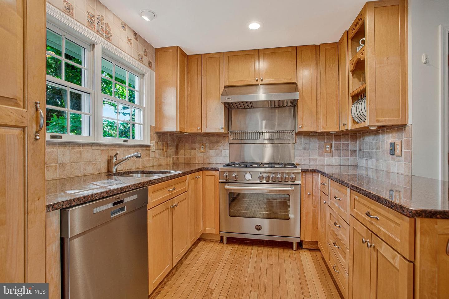 528 Grays Creek Road photo 9