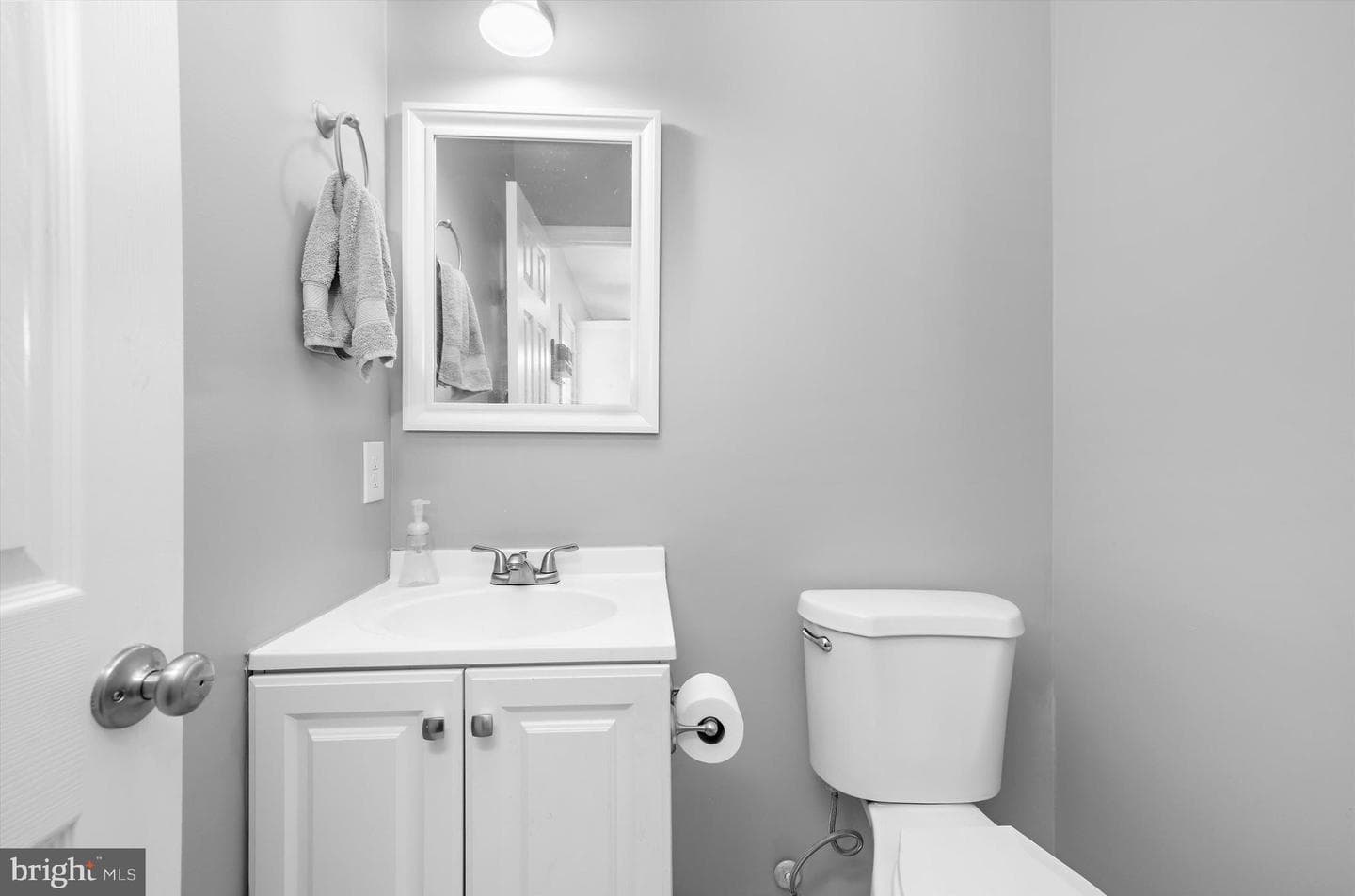 405 W Maple Road photo 19