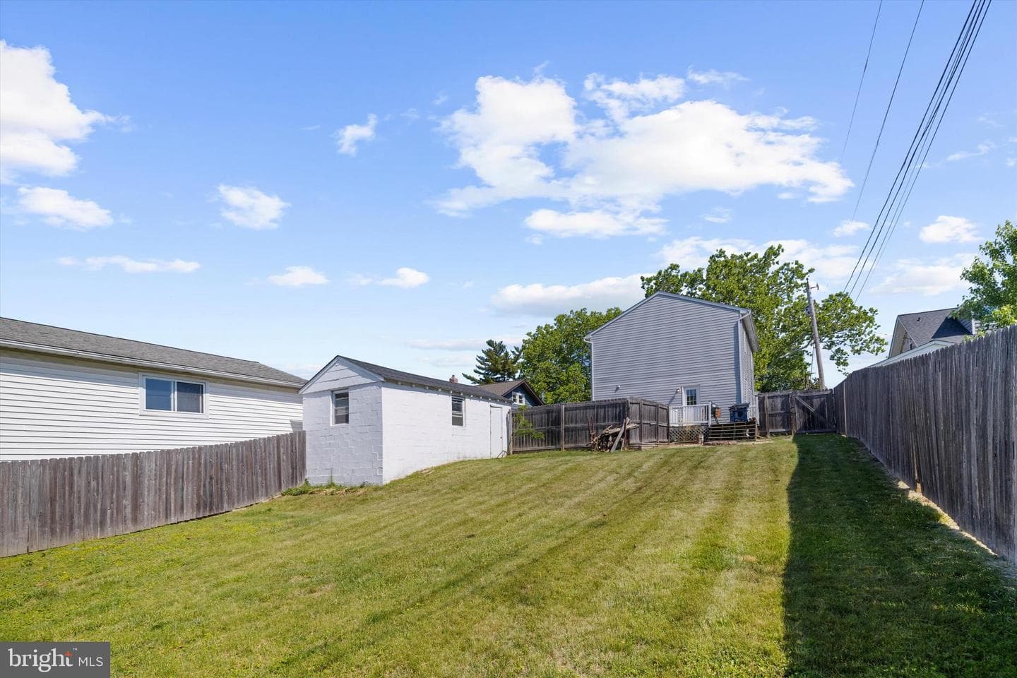 405 W Maple Road photo 52