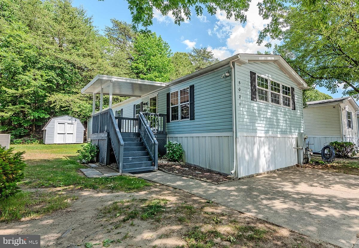 8021 Fair Breeze Drive, Severn