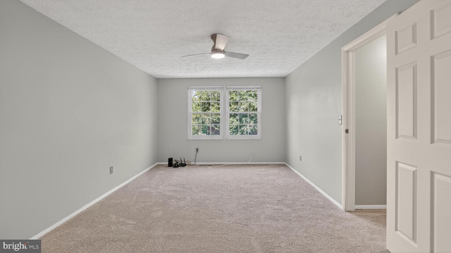 7912 Pepperbox Lane photo 16