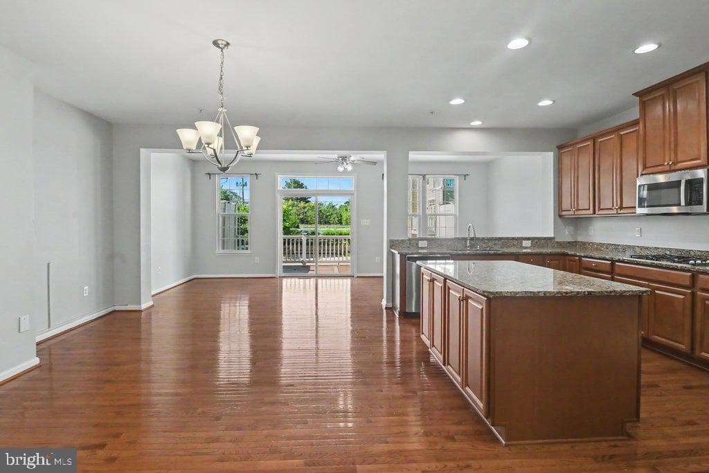 1425 Hale Street photo 16