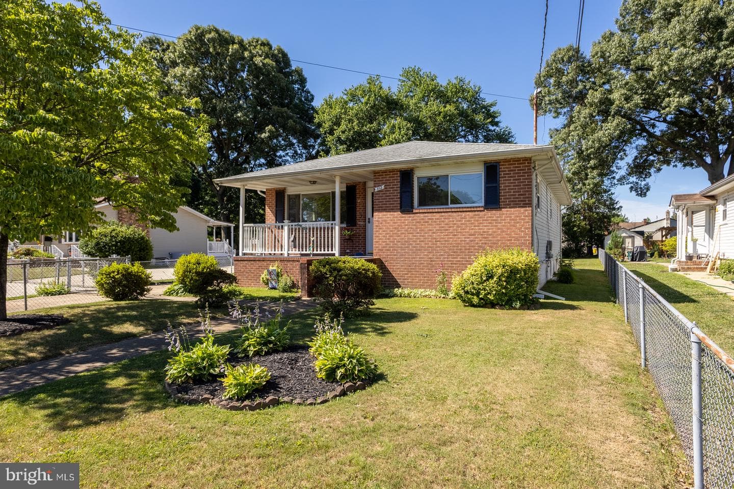 112 Northdale Road photo 1