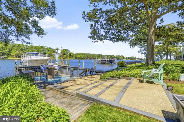 458 Fairoak Dr photo 1