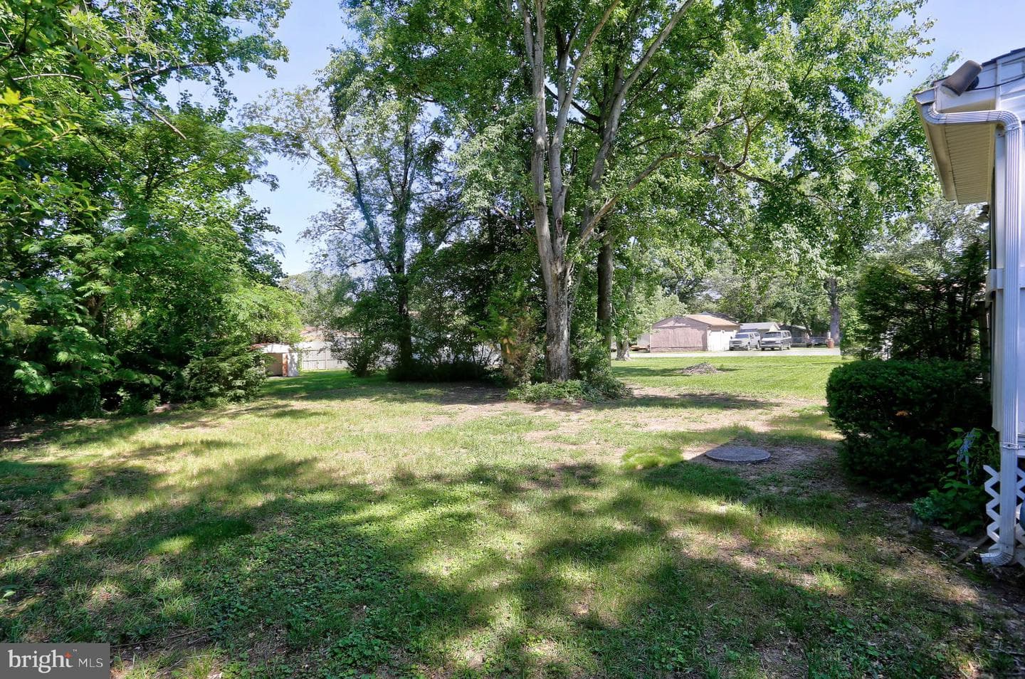 202 Brookfield Road photo 29