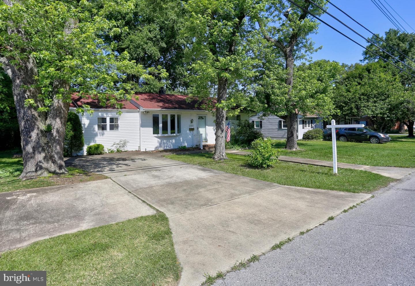 202 Brookfield Road photo 4