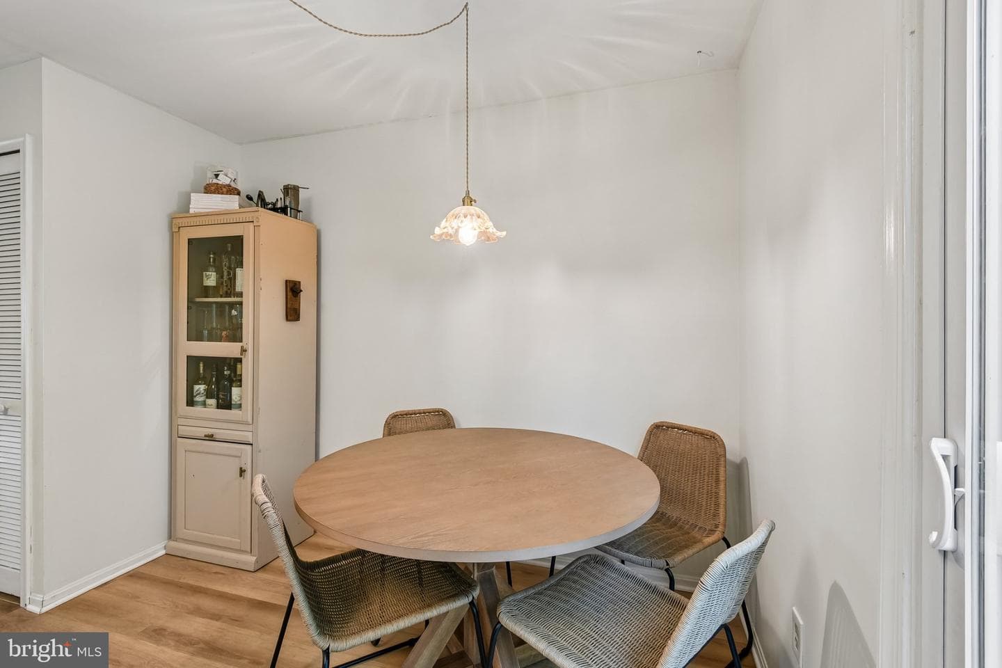 1431 Nestlewood Ct photo 10