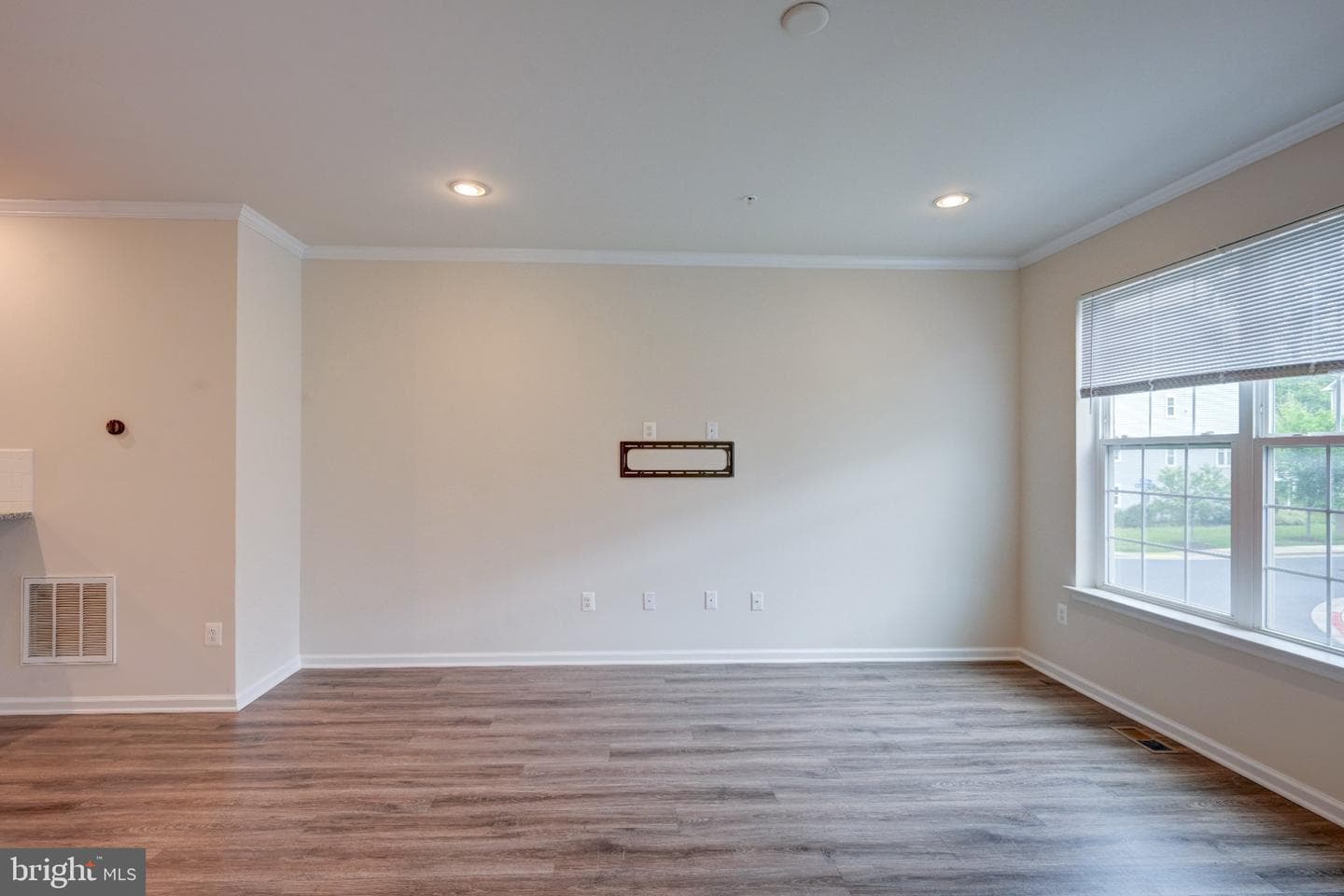 1317 Hawthorn Drive photo 10