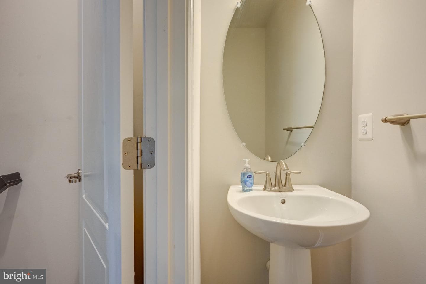 1317 Hawthorn Drive photo 25