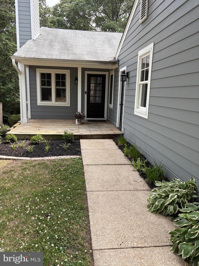 758 Trenton Avenue photo 2